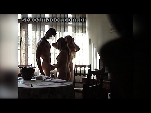 ❤️ Sex Frënn invitéieren e risege Mann an en Dräier mat him ❤ Sluts op lb.porn-impact.ru ☑