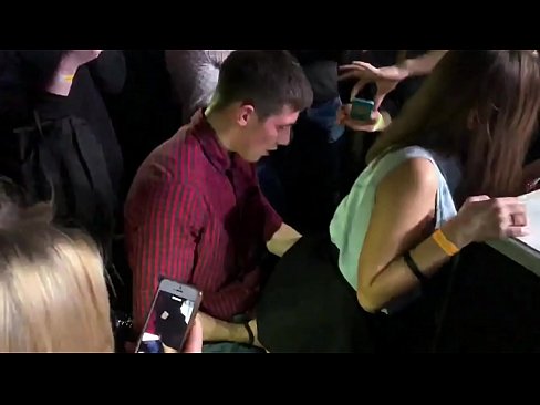 ❤️ Real Sex an engem russesche Nuetsclub. 18 Joer aalt russescht Meedchen am Anus an der Vagina an engem Nuetsclub gefickt ❤ Sluts op lb.porn-impact.ru ☑