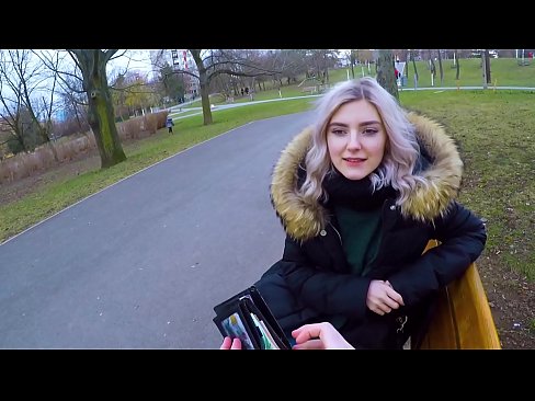 ❤️ Drénkt e Frieme säi waarme Spuer fir Suen - Blowjob am Park vum Eva Elfie ❤ Sluts op lb.porn-impact.ru ☑